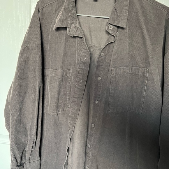 Long sleeve button up ￼ - Picture 2 of 5